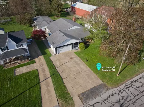 203 Depot St, Castalia, OH 44824
