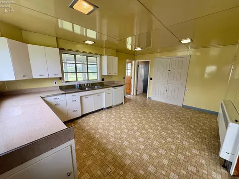 5810 W Tiffin St, Bascom, OH 44809 photo 6