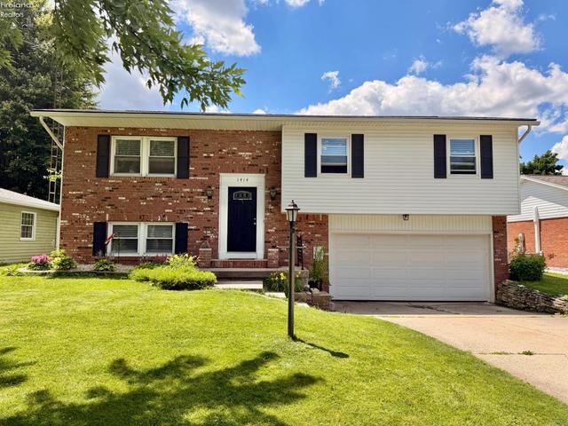 1414 White Ave, Fremont, OH 43420