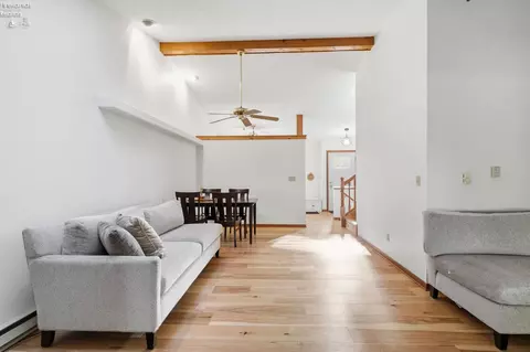 Living - 377 Lighthouse, Marblehead, OH 43440 photo 4 of 4