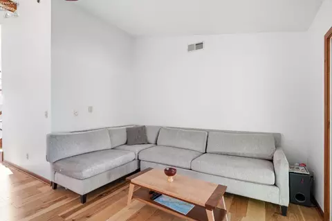 Living - 377 Lighthouse, Marblehead, OH 43440 photo 3 of 4