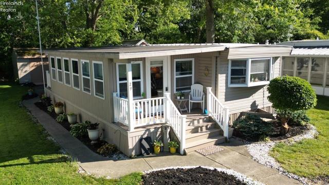 2175 NE Catawba Rd #29, Port Clinton, OH 43452