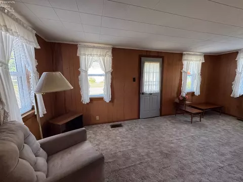 Living - 20 S Hamilton St, Monroeville, OH 44847 photo 1 of 2