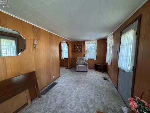 Living - 20 S Hamilton St, Monroeville, OH 44847 photo 2 of 2