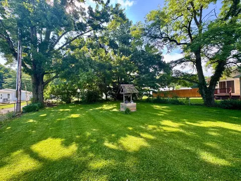 Exterior - 20 S Hamilton St, Monroeville, OH 44847 photo 7 of 7