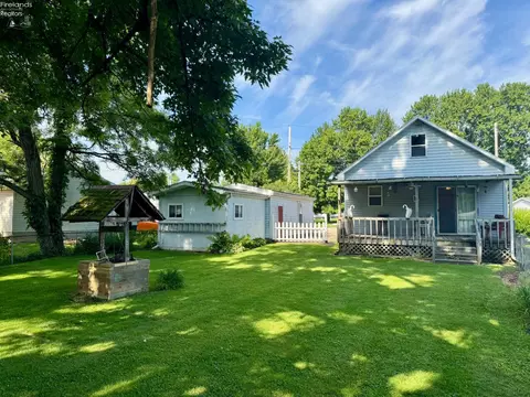 Exterior - 20 S Hamilton St, Monroeville, OH 44847 photo 4 of 7