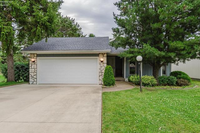 602 Dorn Dr, Sandusky, OH 44870
