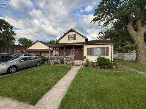 207 Woodbine St, Willard, OH 44890 photo 1