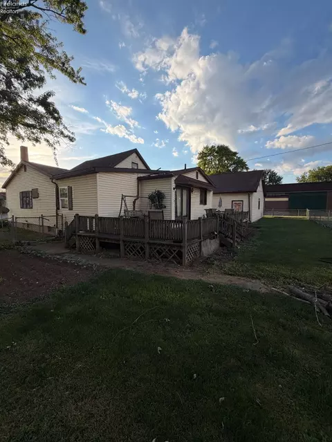 207 Woodbine St, Willard, OH 44890 photo 13