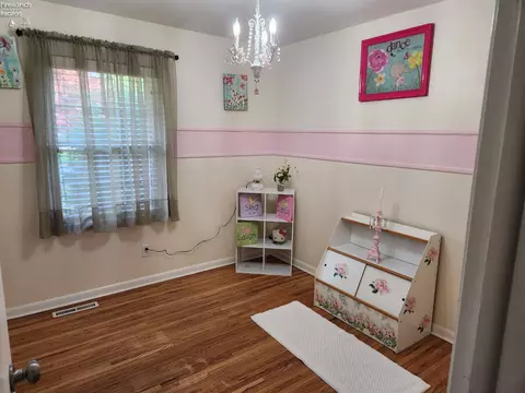 Bedroom - 547 Wilder Ave, Huron, OH 44839 photo 1 of 17