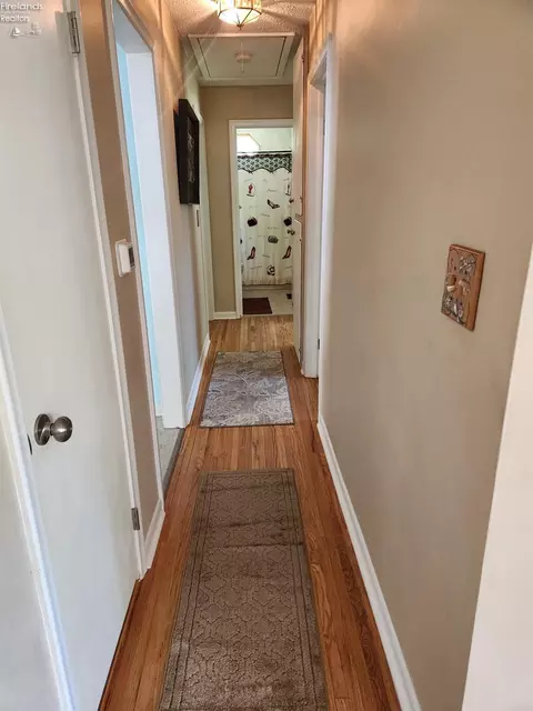 Entry Way - 547 Wilder Ave, Huron, OH 44839 photo 1 of 4