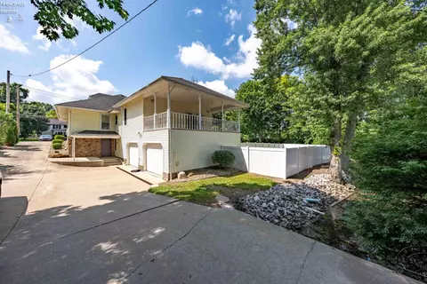 Exterior - 293 Monroe St, Monroeville, OH 44847 photo 6 of 7