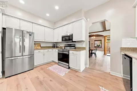 Kitchen - 293 Monroe St, Monroeville, OH 44847 photo 4 of 5