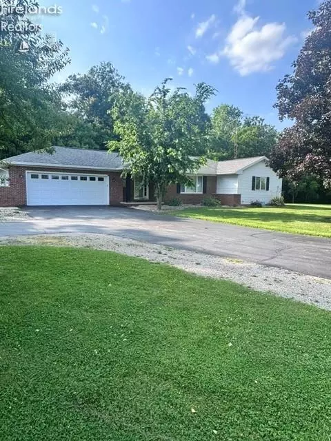 3940 S County Road 198, Green Springs, OH 44836