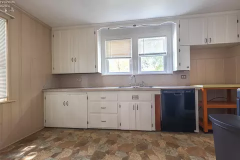 273 E Main St, Norwalk, OH 44857 photo 8