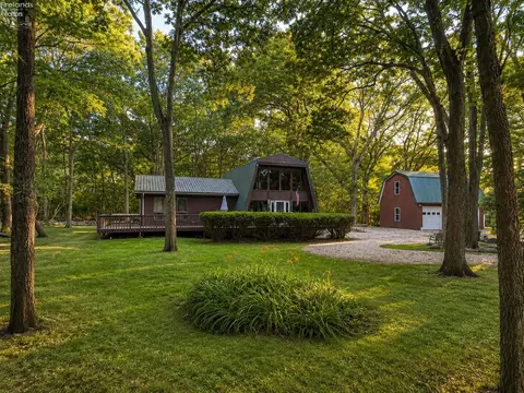 280 Meechen, Put In Bay, OH 43456