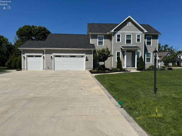 1164 Lost Lake Rd, Port Clinton, OH 43452