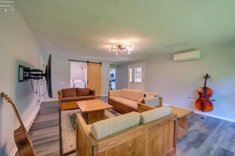 Living - 305 Forest Hls, Huron, OH 44839 photo 2 of 4