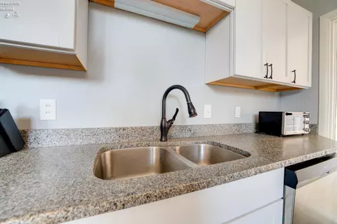 Kitchen - 305 Forest Hls, Huron, OH 44839 photo 4 of 5