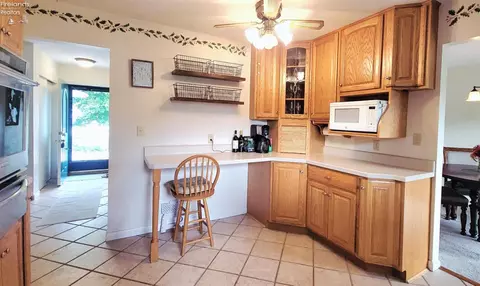 Kitchen - 328 Brunswick Dr, Huron, OH 44839 photo 3 of 4