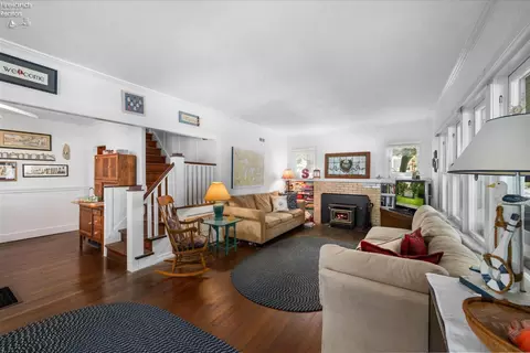 528 E 4th St, Lakeside, OH 43440 photo 8