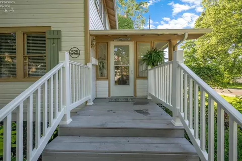 Exterior - 528 E 4th St, Lakeside, OH 43440 photo 3 of 7