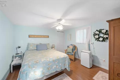 Bedroom - 528 E 4th St, Lakeside, OH 43440 photo 1 of 8