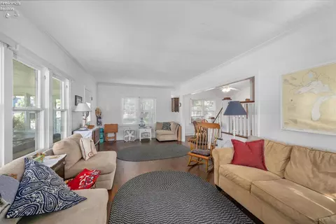 Living - 528 E 4th St, Lakeside, OH 43440 photo 3 of 3