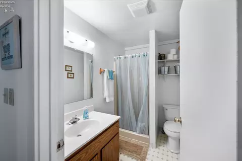 528 E 4th St, Lakeside, OH 43440 photo 16