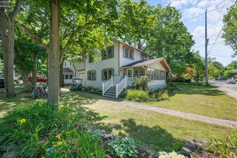 528 E 4th St, Lakeside, OH 43440 photo 3