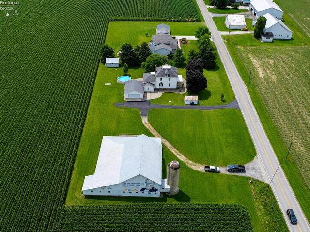 3265 Fangboner Rd, Fremont, OH 43420