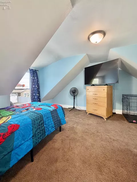 708 Wildman St, Sandusky, OH 44870 photo 24