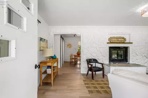 10700 E Bayshore Rd, Marblehead, OH 43440 photo 4