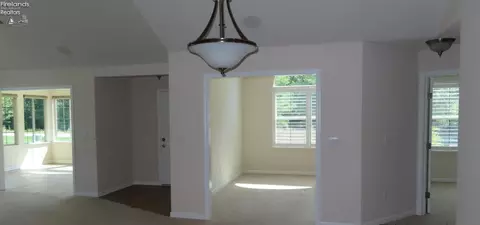 3916 Coventry Ln, Huron, OH 44839 photo 4