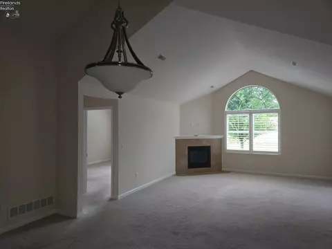 3916 Coventry Ln, Huron, OH 44839 photo 2