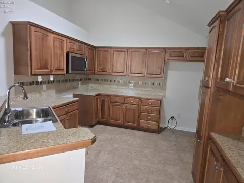 3916 Coventry Ln, Huron, OH 44839 photo 6
