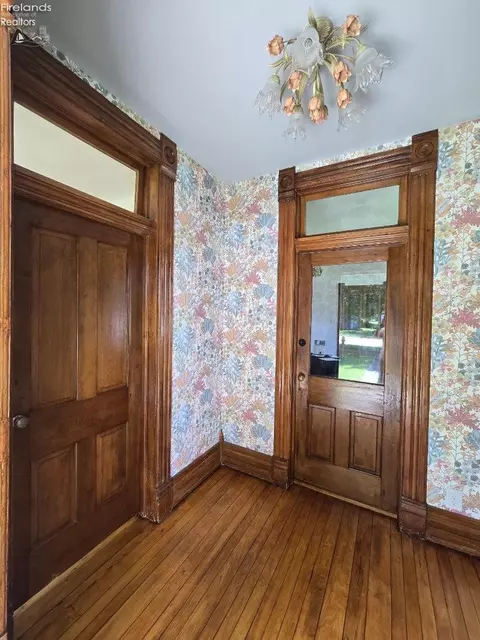 204 Main St, Wayne, OH 43466 photo 9