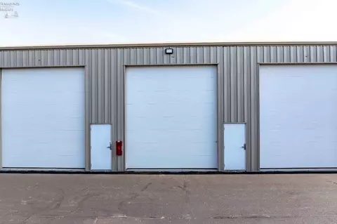 680 S Plasterbed Rd #4-5, Port Clinton, OH 43452