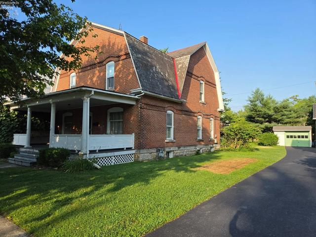 614 S Park Ave, Fremont, OH 43420