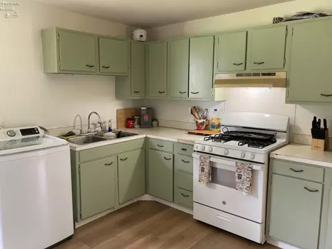 327 Keefer, Willard, OH 44890 photo 2