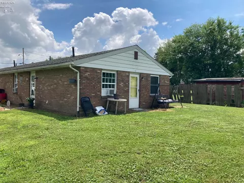 327 Keefer, Willard, OH 44890 photo 10
