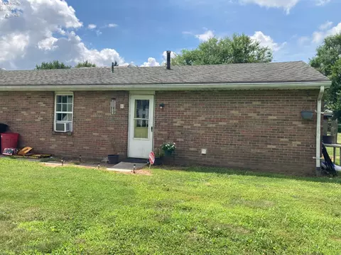 327 Keefer, Willard, OH 44890 photo 9