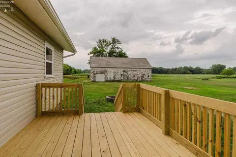 Exterior - 3288 Limerick Rd, Clyde, OH 43410 photo 2 of 4