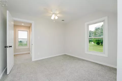 Bedroom - 3288 Limerick Rd, Clyde, OH 43410 photo 4 of 4