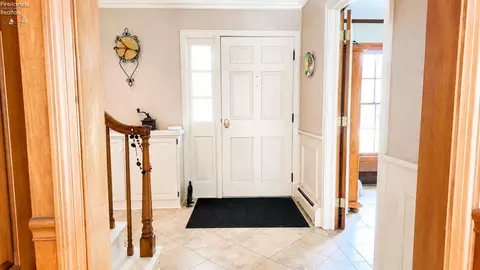 Entry Way - 1020 Main St, Huron, OH 44839 photo 1 of 1