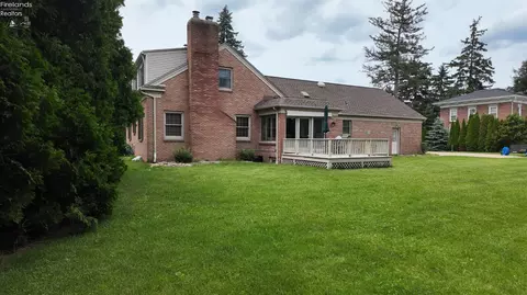 1020 Main St, Huron, OH 44839 photo 4