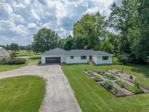 39591 State Route 303, Lagrange, OH 44050 photo 2