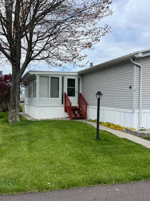 4 Fifth St, Norwalk, OH 44857