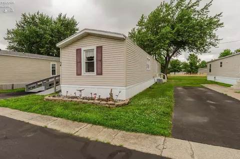 1250 Burkholder Rd # 34, Clyde, OH 43410