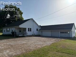 1019 N Sr 635, Bascom, OH 44809